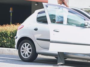 アウディやプジョーの輸入車買取なら大阪の買取専門店