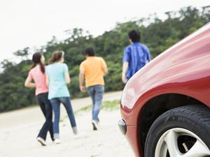 企業予算を削減する運転手について