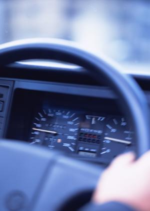 【2024年最新版】車検の費用や内容を徹底解説!安心・信頼の業者選びとコスト削減のポイント